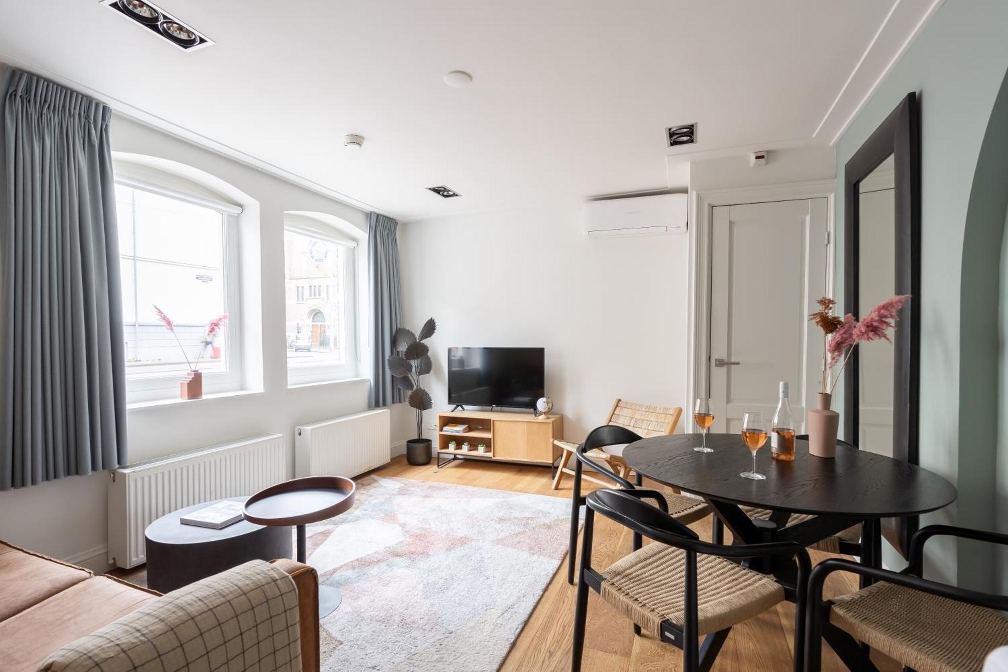Vondelpark By Yays Aparthotel 4*